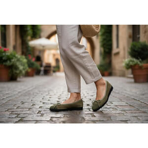 Paul Mayer Attitudes Bravo Lug Sole Ballet Size 7B - NIB